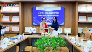 Lễ ký kết hợp tác với Green Academy